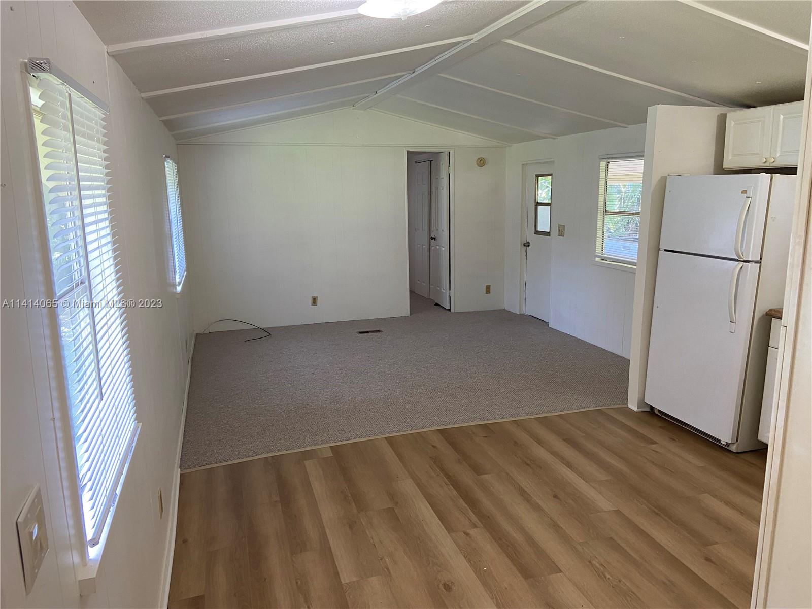 SUNSHINE PARKWAY MANOR UN - Residential Lease