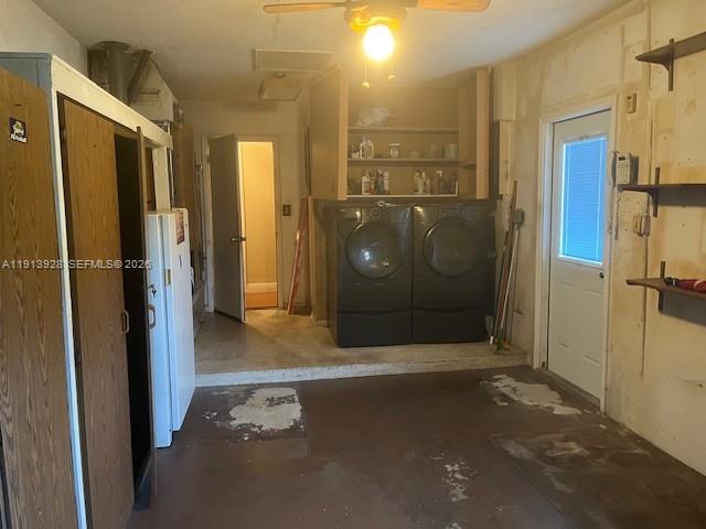 PASADENA LAKES - Residential