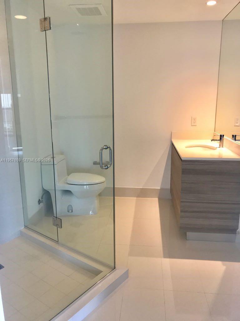 3401 MIDTOWN CONDO - Residential