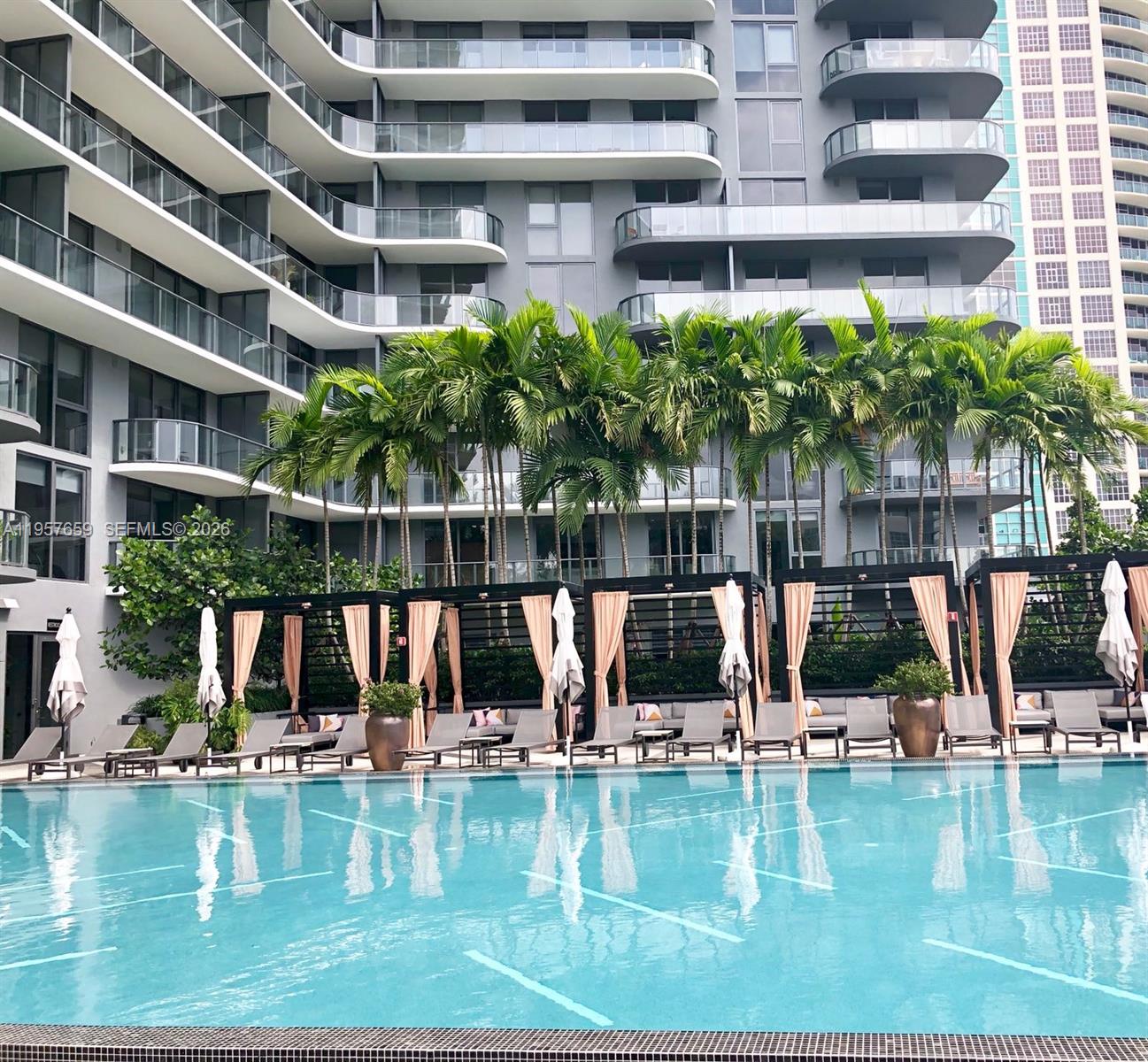 3401 MIDTOWN CONDO - Residential