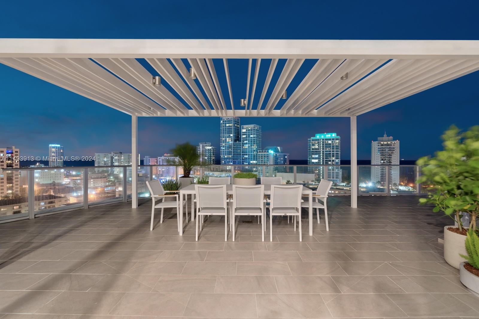 MONACO YACHT CLUB RESIDENC - Residential