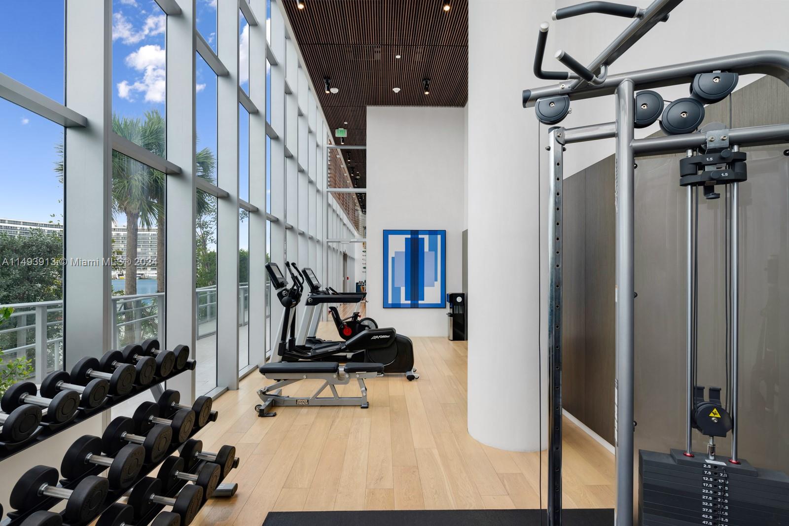 MONACO YACHT CLUB RESIDENC - Residential