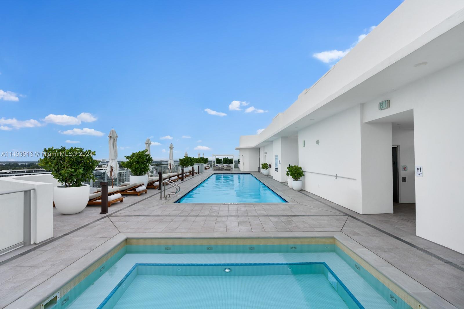 MONACO YACHT CLUB RESIDENC - Residential