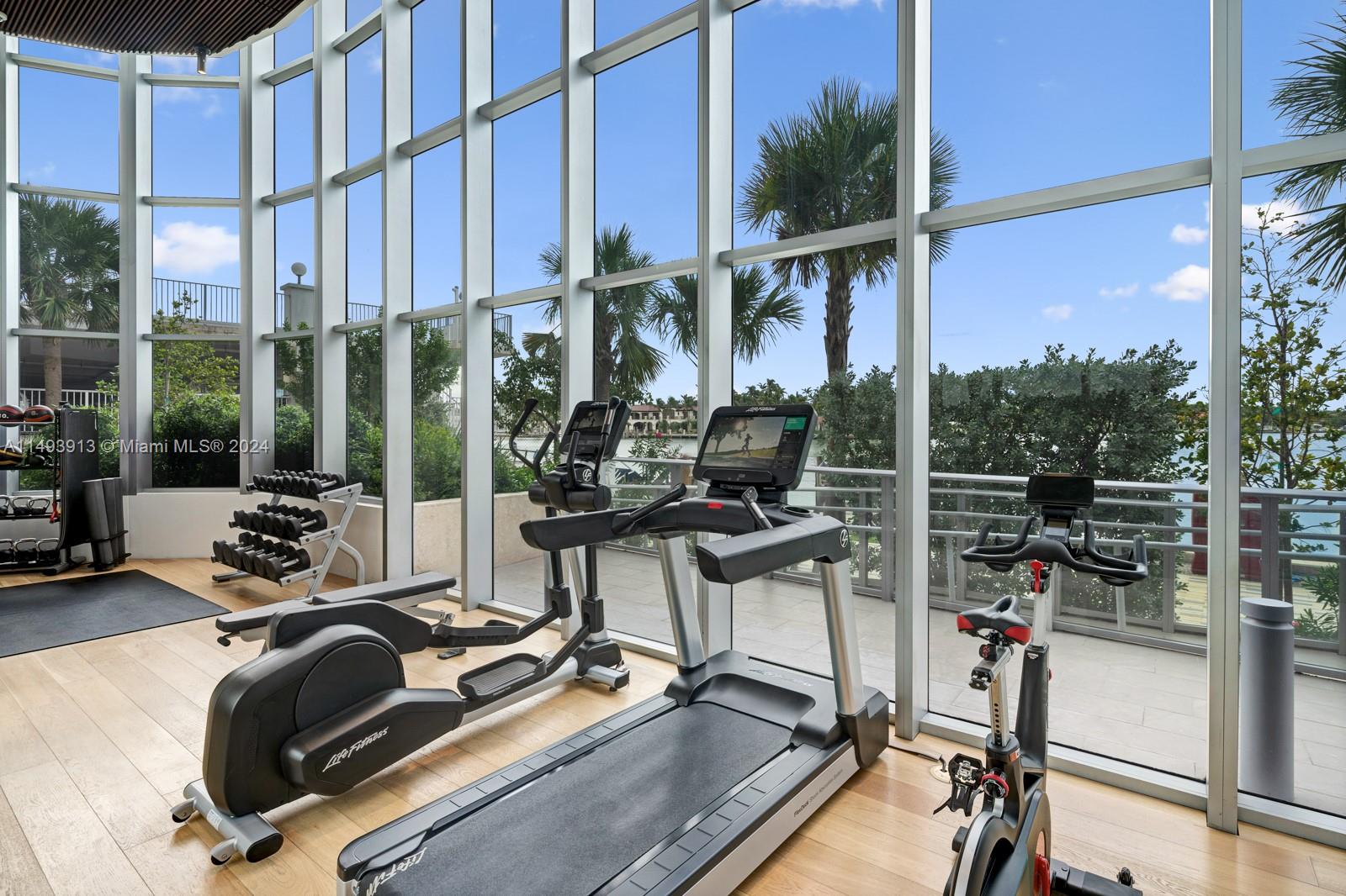 MONACO YACHT CLUB RESIDENC - Residential