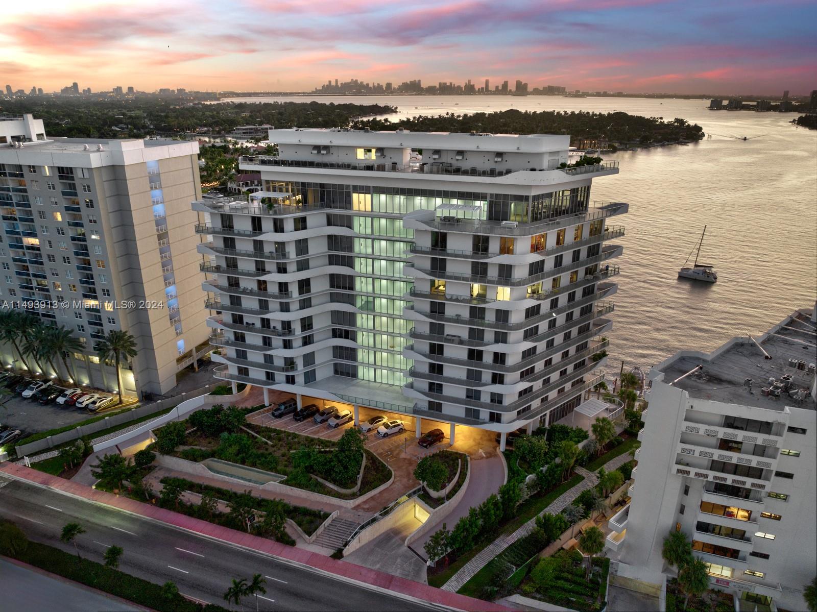 MONACO YACHT CLUB RESIDENC - Residential