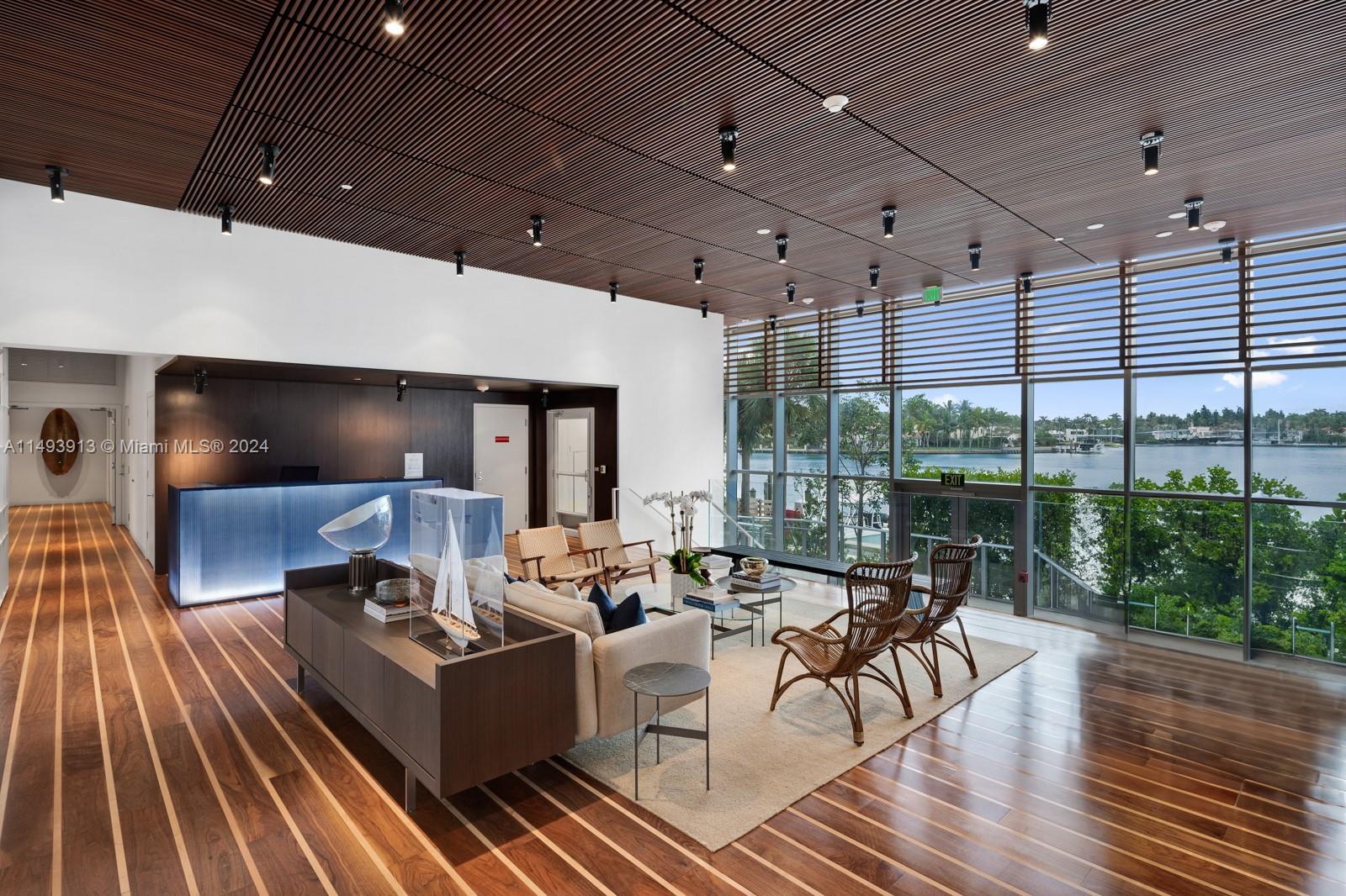 MONACO YACHT CLUB RESIDENC - Residential