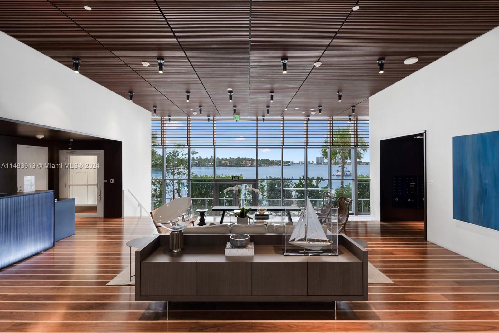 MONACO YACHT CLUB RESIDENC - Residential