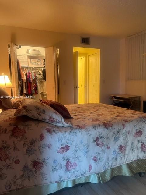 SOMERSET NO EIGHT CONDO - Residential