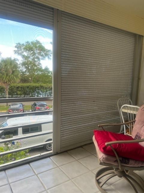 SOMERSET NO EIGHT CONDO - Residential