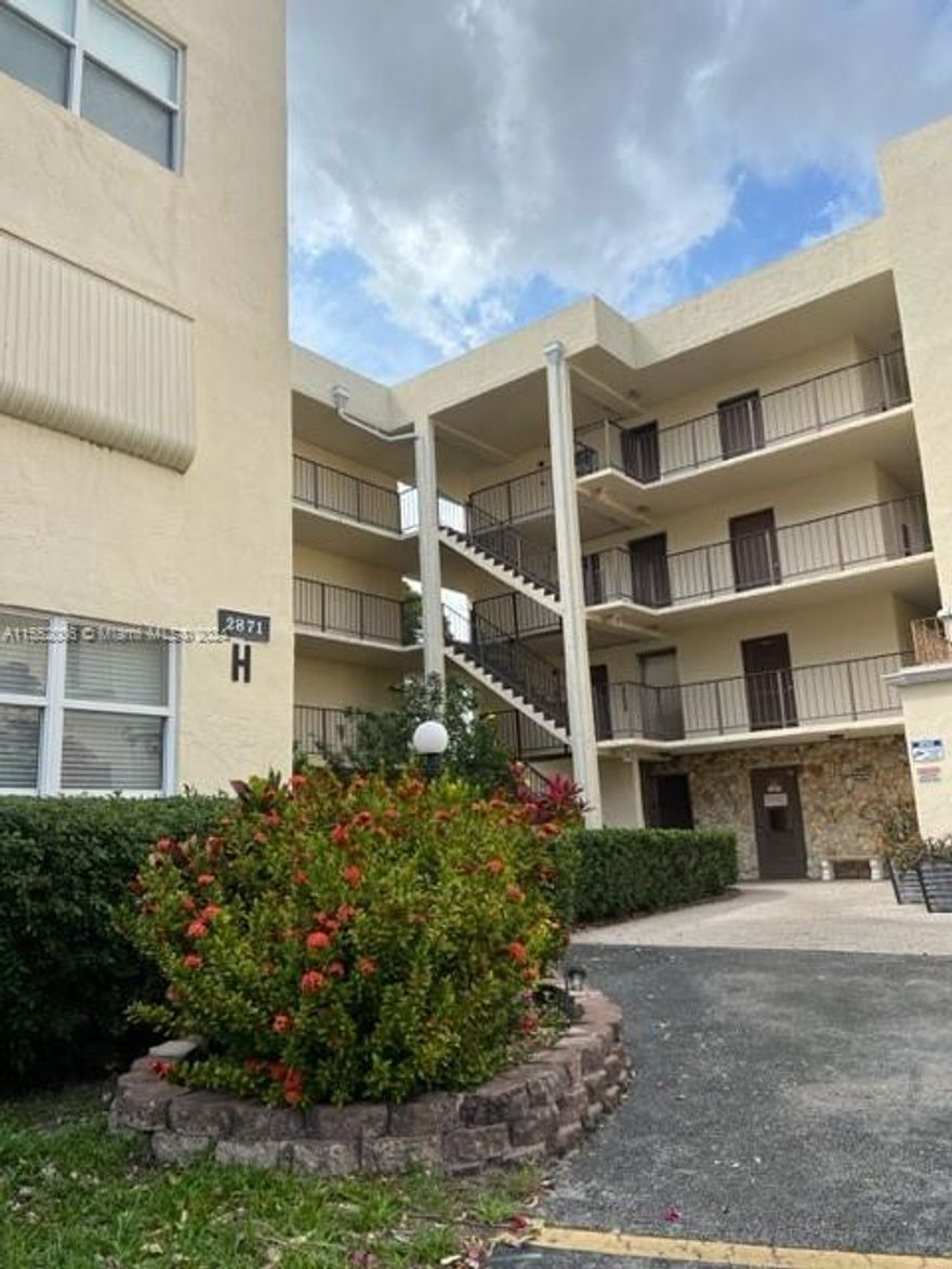 Cozy and well-maintained apartment, 1 bedroom, 1-bathroom, second floor, spacious balcony, Ample bedroom with walk-in closet, fully furnished ready to move in.  55+gated community with clubhouse, tennis court, pool, BBQ area, and much more. The community has reserves. For Association rules 25% Down payment