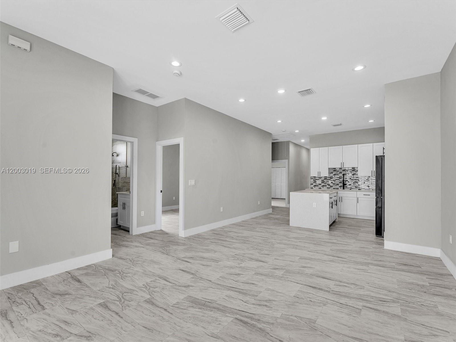 METES AND BOUNDS - Residential Income