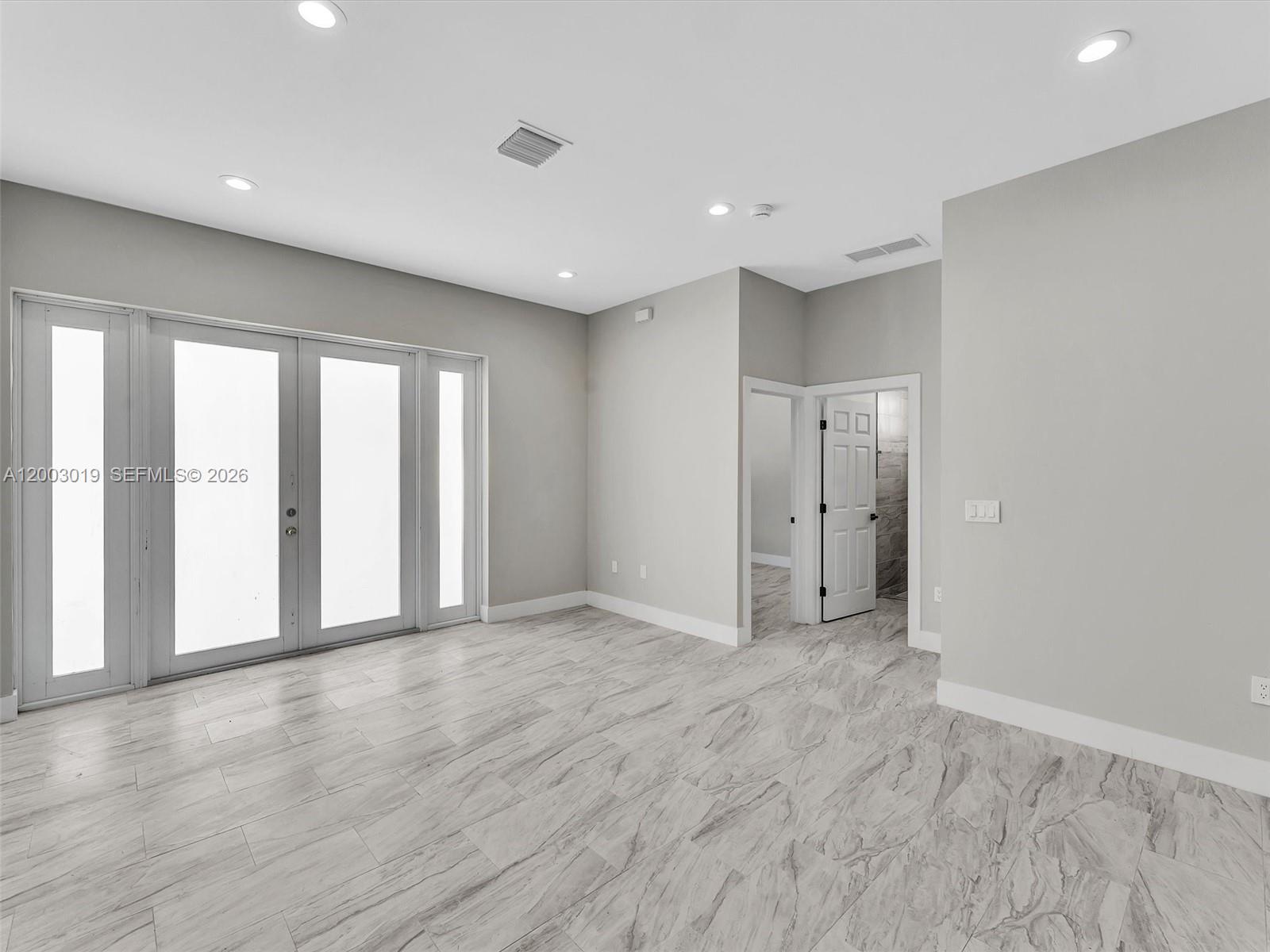 METES AND BOUNDS - Residential Income