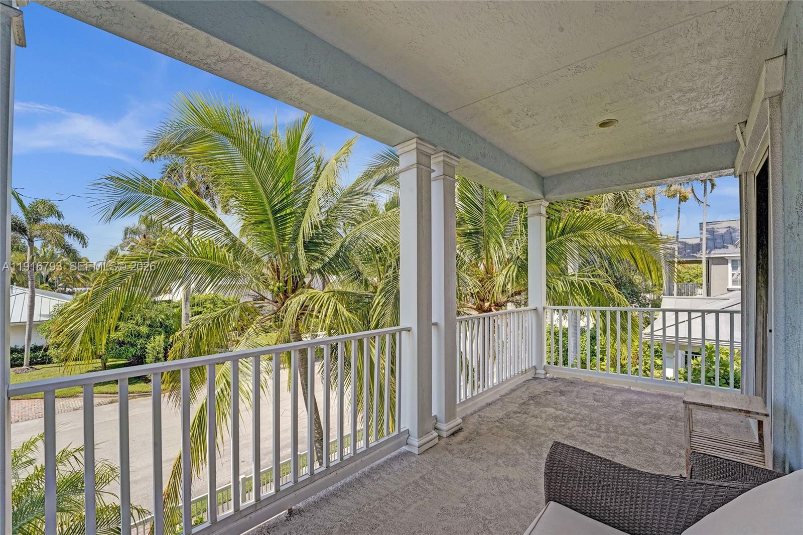 HOLLYWOOD LAKES SECTION - Residential