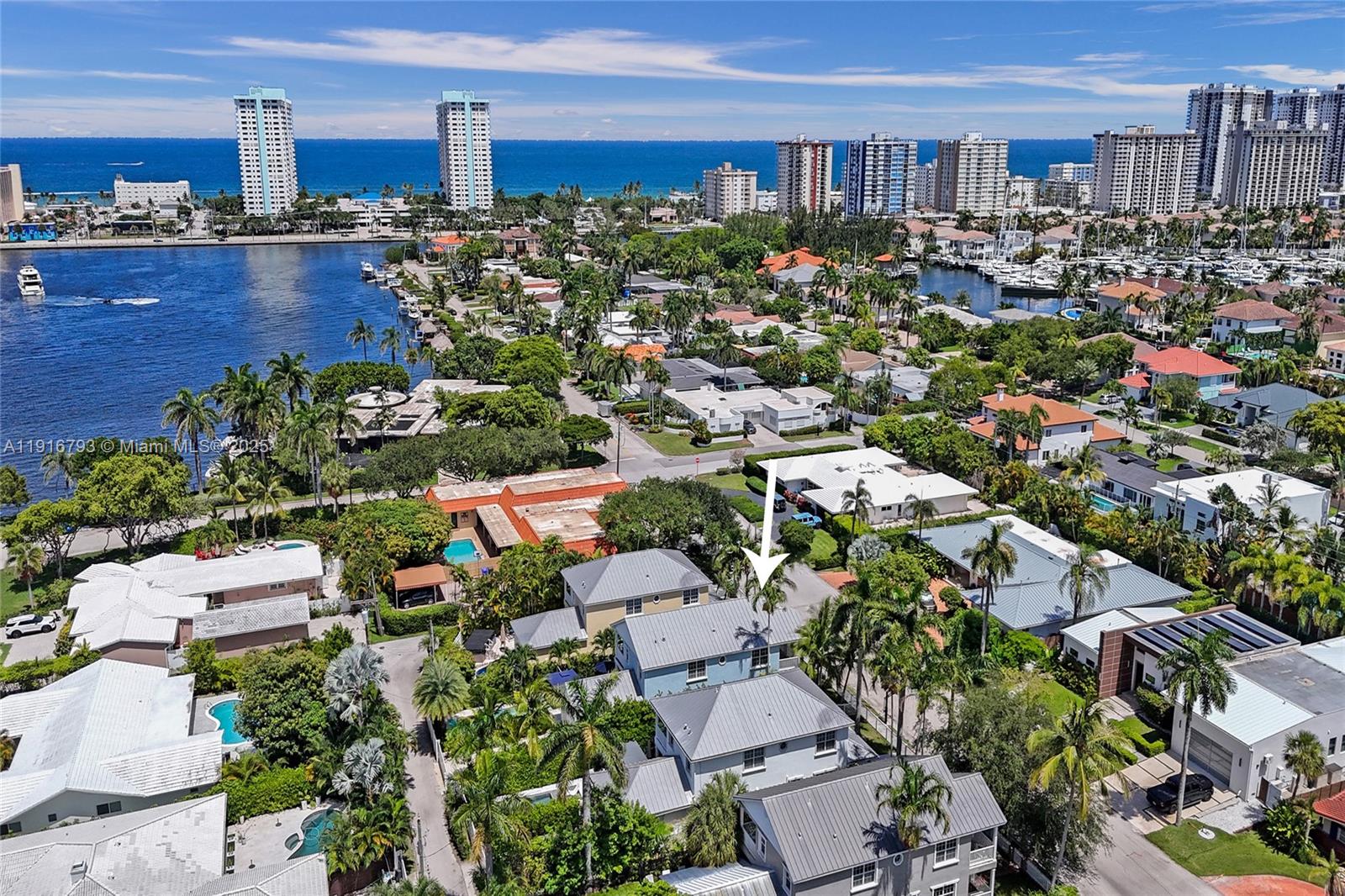 HOLLYWOOD LAKES SECTION - Residential