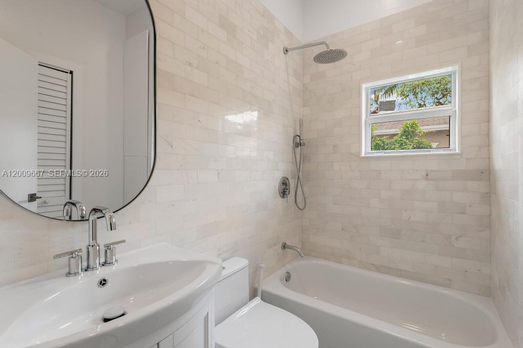 MACFARLANE HOMESTEAD - Residential Lease