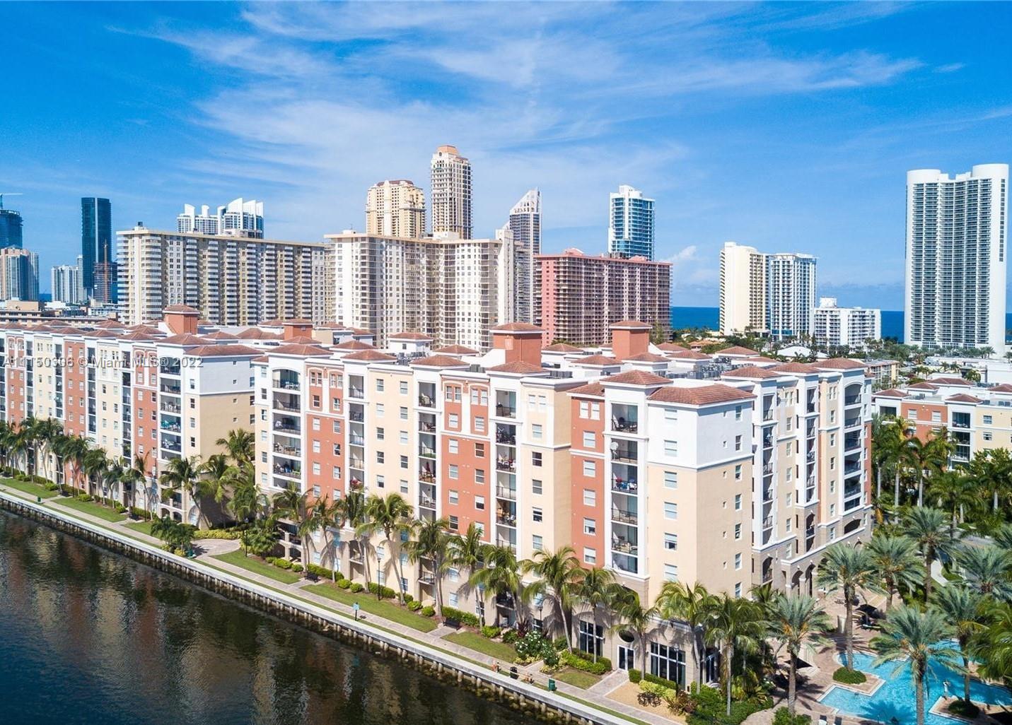 PORTO BELLAGIO CONDO - Residential