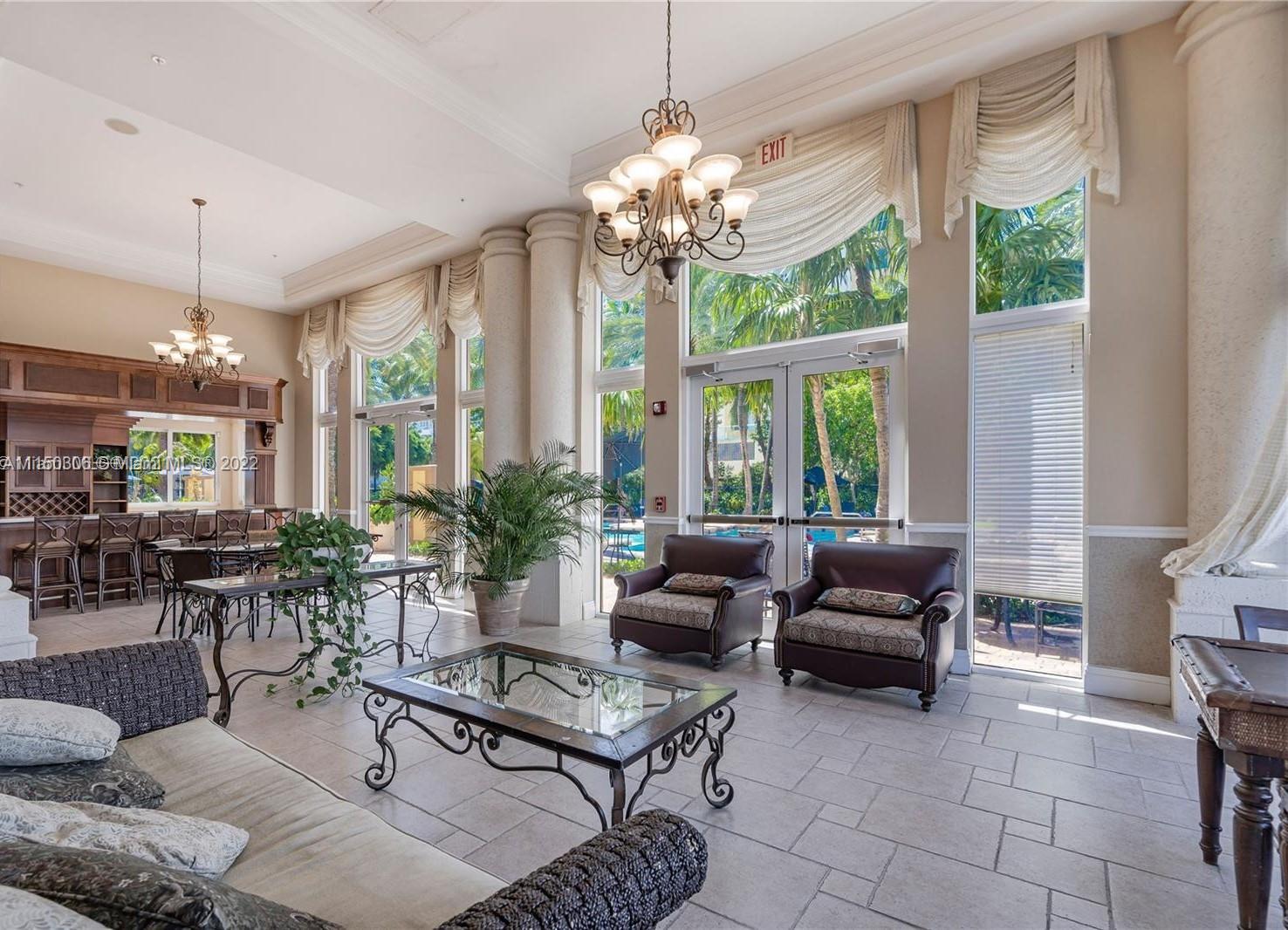 PORTO BELLAGIO CONDO - Residential