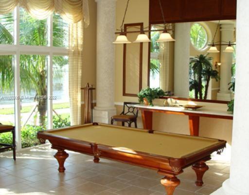 PORTO BELLAGIO CONDO - Residential