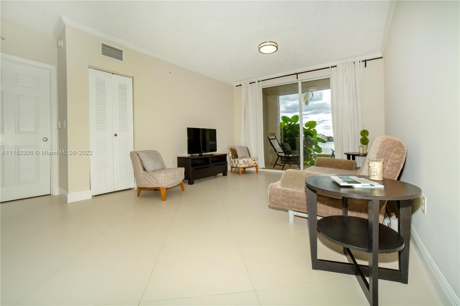 PORTO BELLAGIO CONDO - Residential