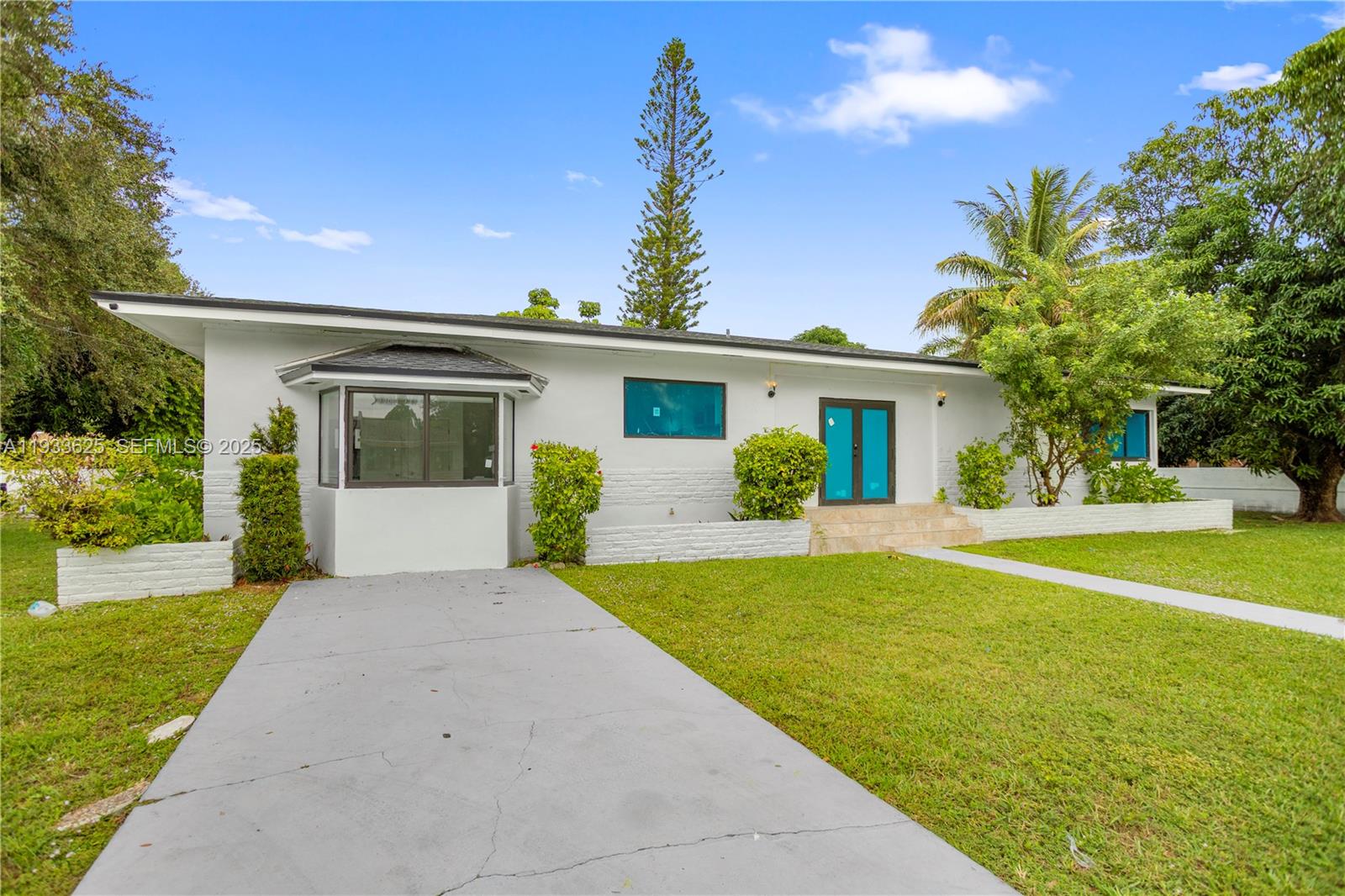 ARCH CREEKS ESTATES - Residential