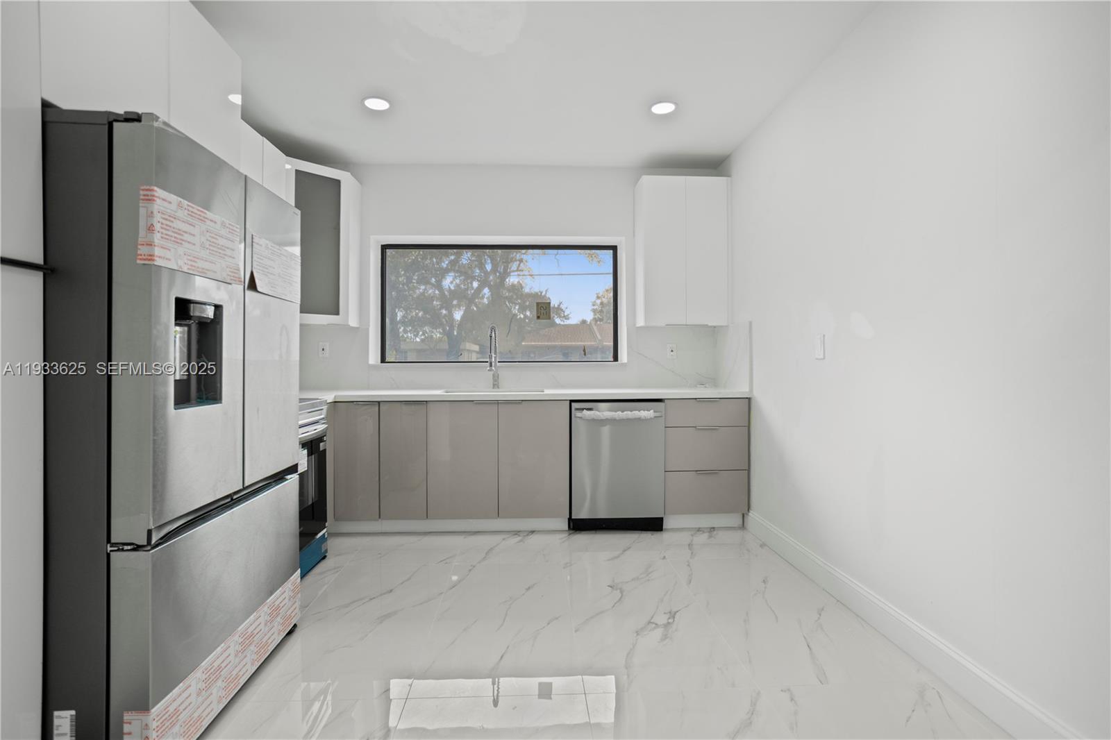 ARCH CREEKS ESTATES - Residential