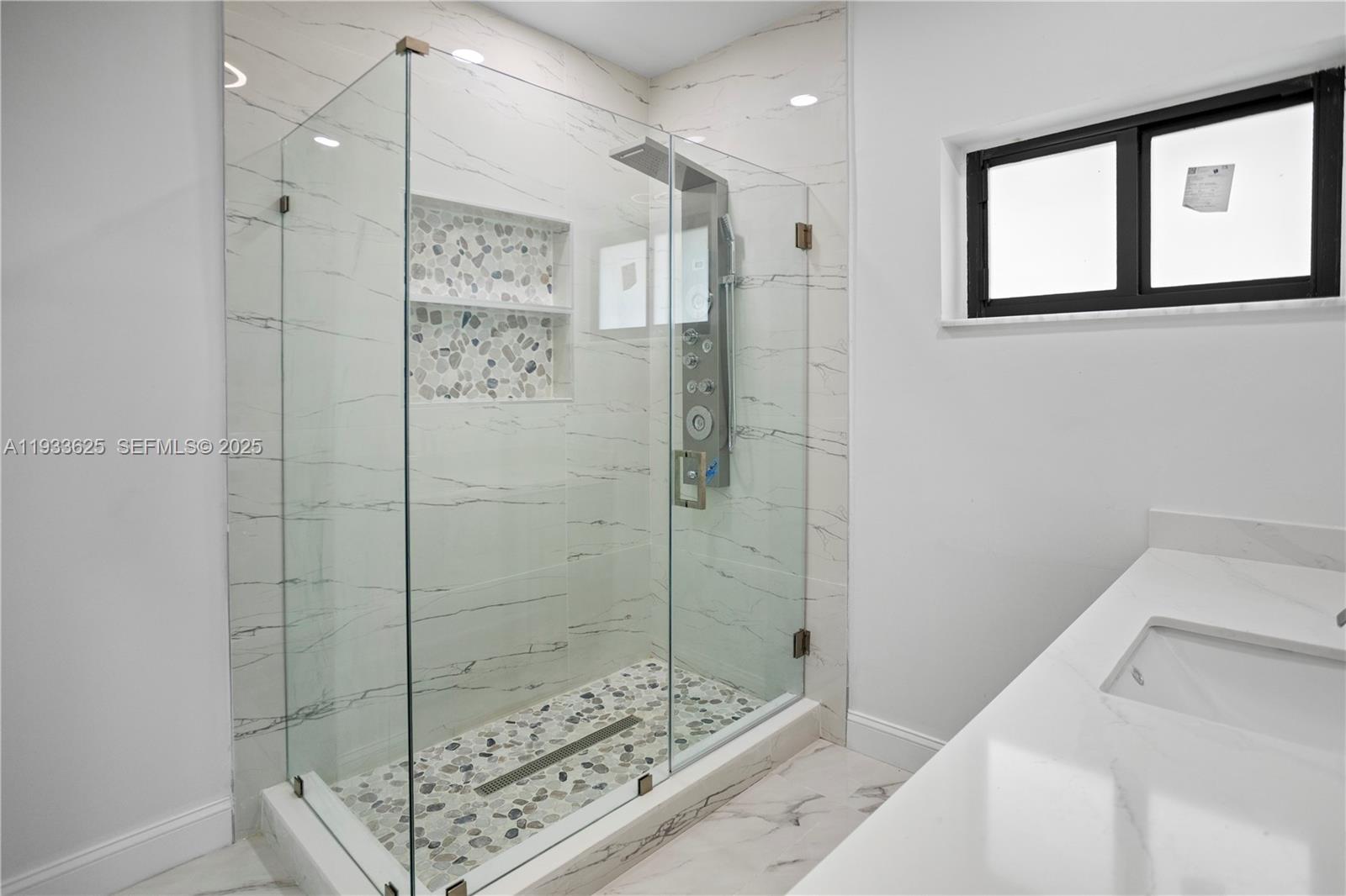 ARCH CREEKS ESTATES - Residential