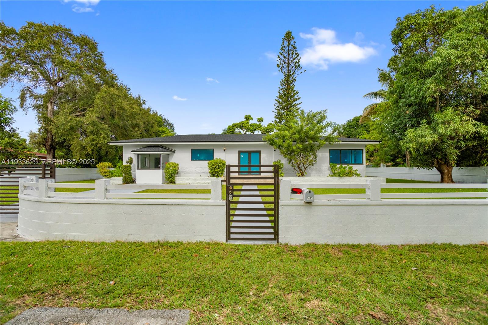 ARCH CREEKS ESTATES - Residential