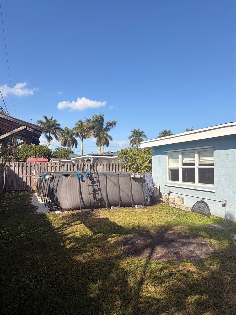 SUNRISE GOLF VLG SEC 24 - Residential Lease