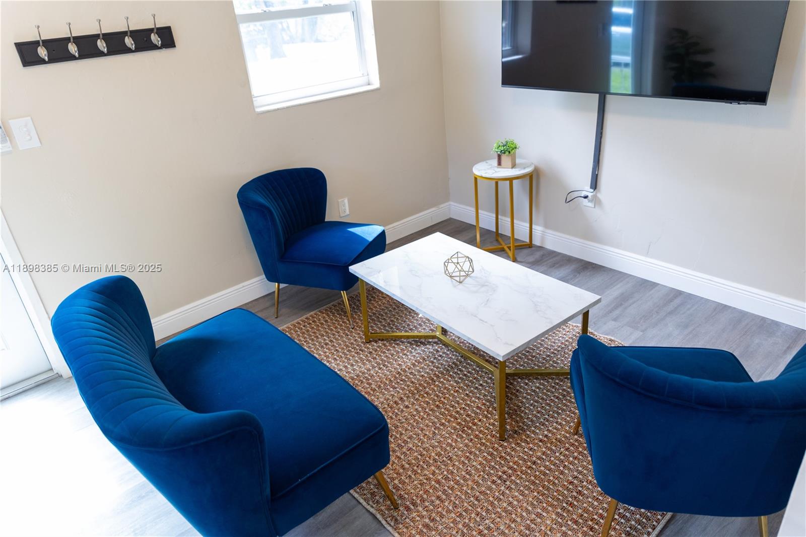 SUN GARDENS FIRST ADD - Residential