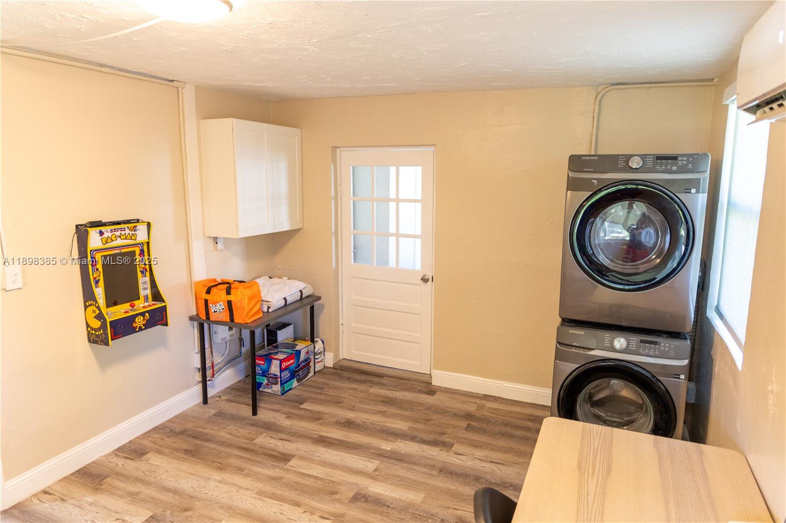 SUN GARDENS FIRST ADD - Residential