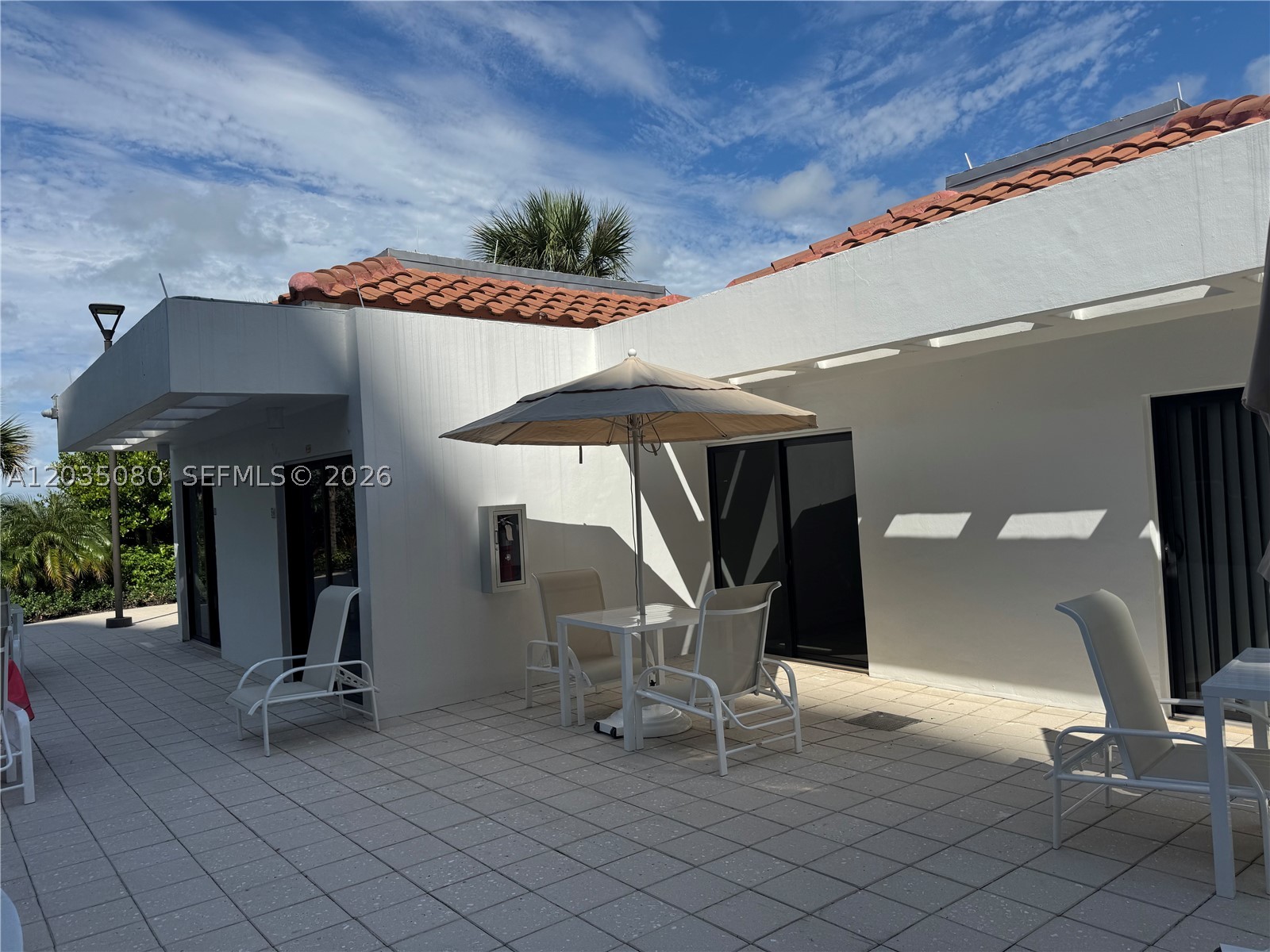 20281 E Country Club Dr CAB19