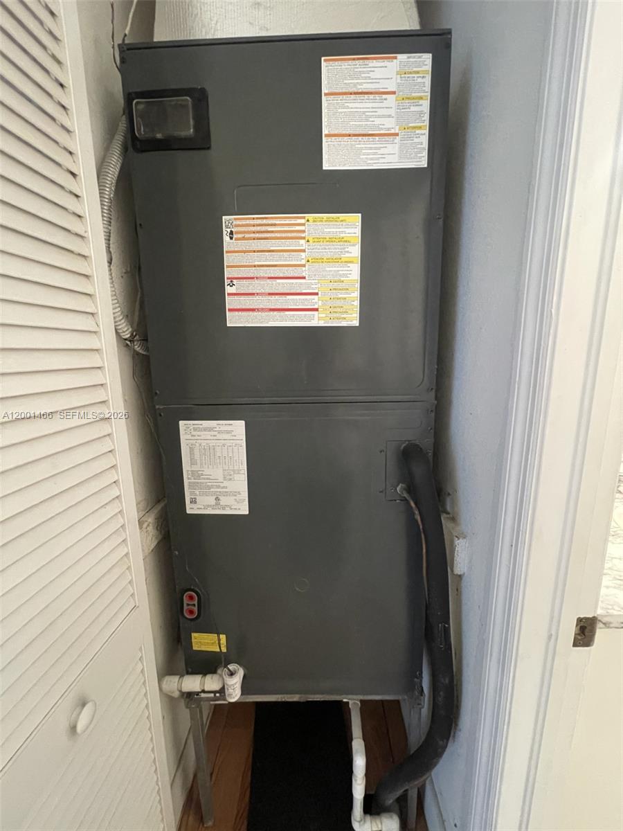 VILLAS AT CARMEL CONDO NO - Residential