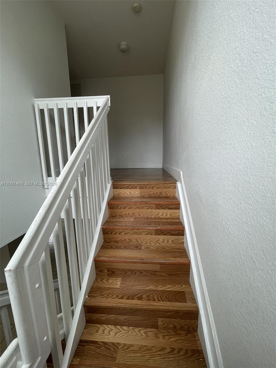 VILLAS AT CARMEL CONDO NO - Residential