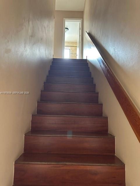 CORANES CONDO #2 - Residential