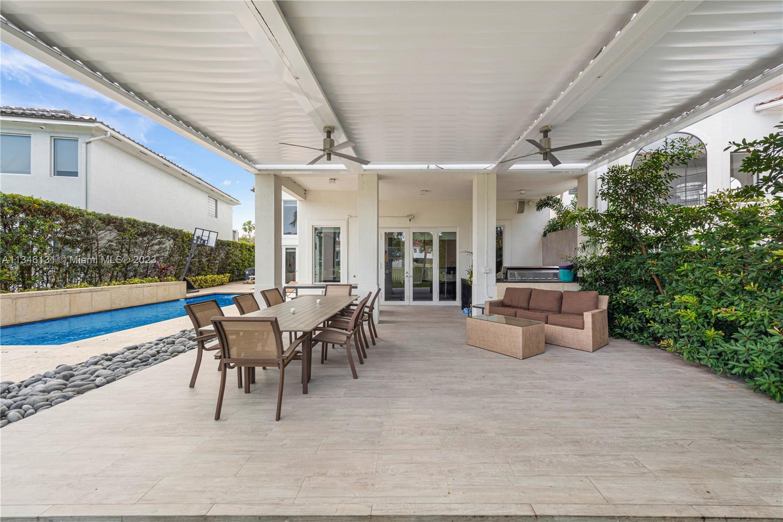 PRESIDENTIAL ESTATES SUB - Residential