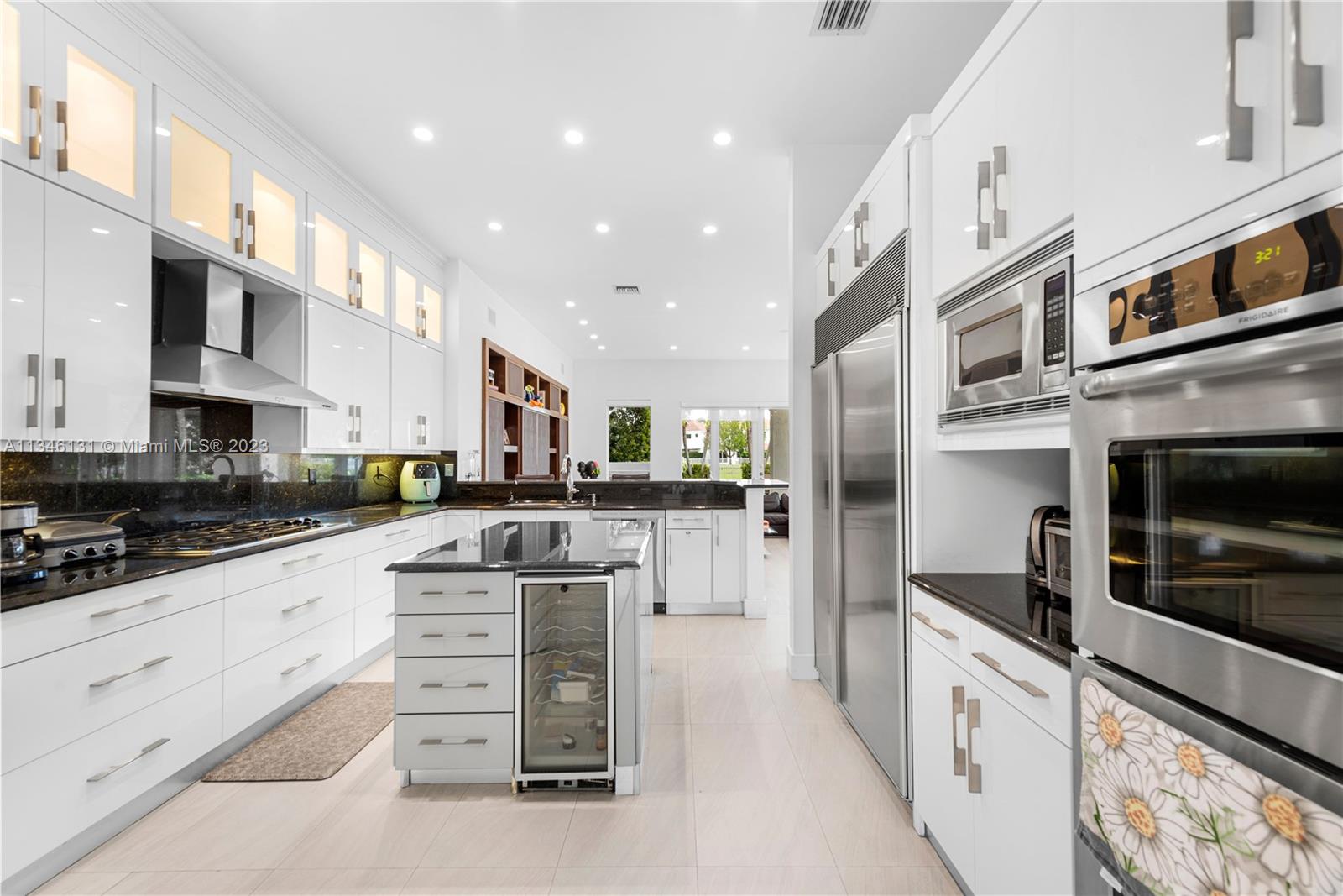 PRESIDENTIAL ESTATES SUB - Residential