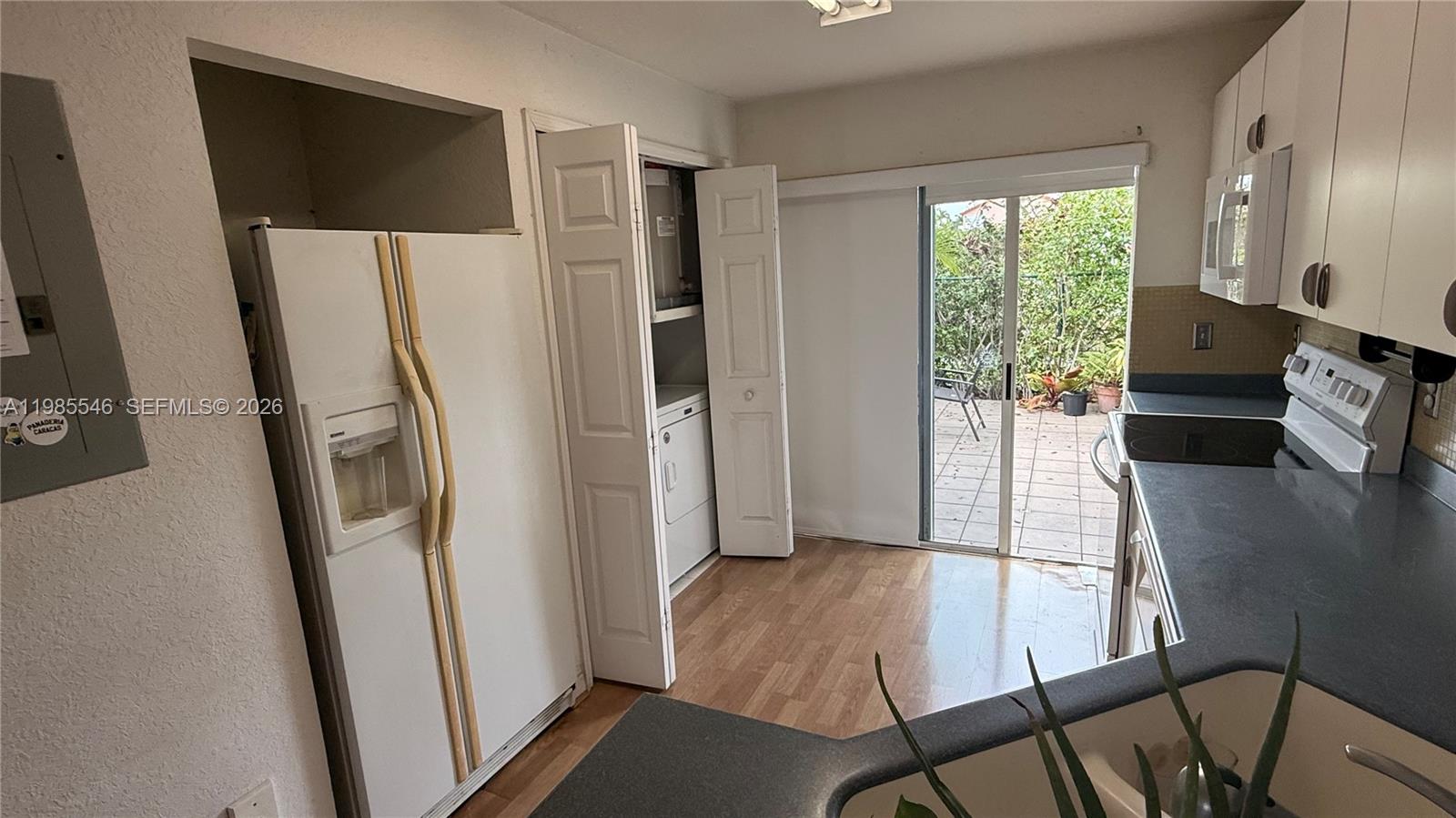 DORAL GRAND CONDO - Residential