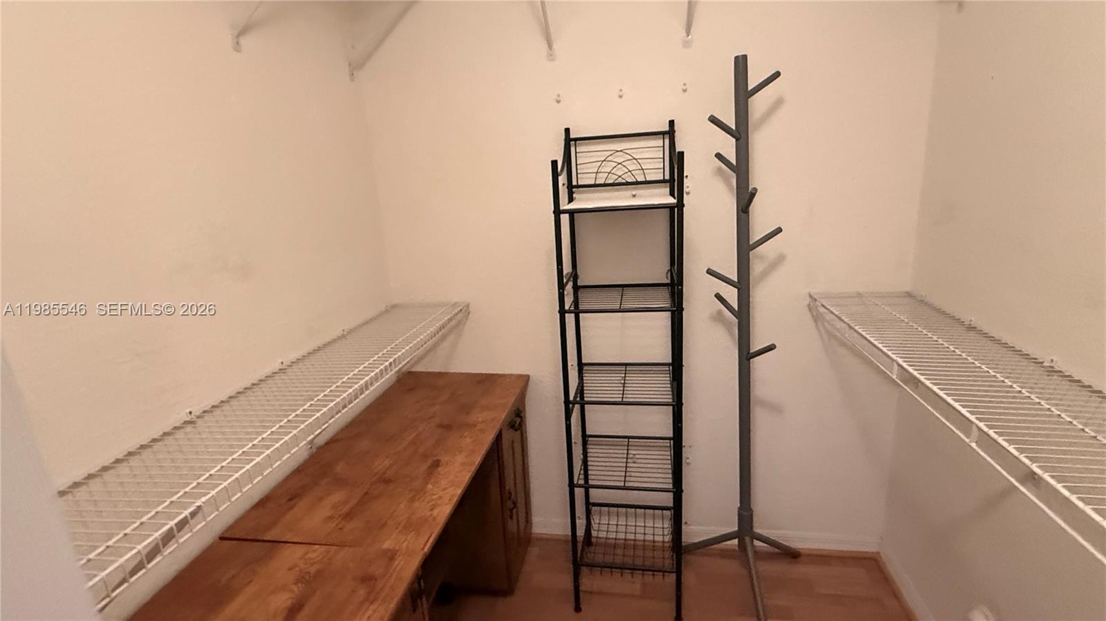 DORAL GRAND CONDO - Residential