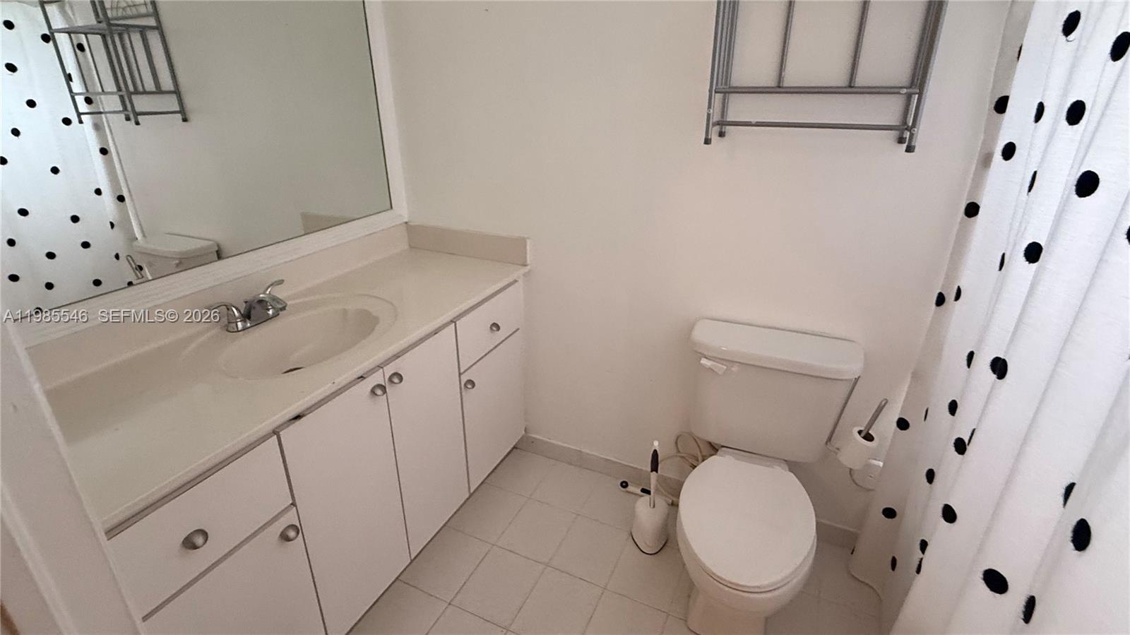 DORAL GRAND CONDO - Residential