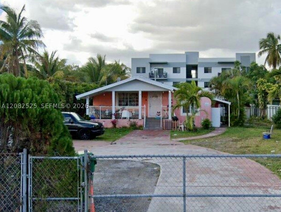2420 NW 23rd Ct