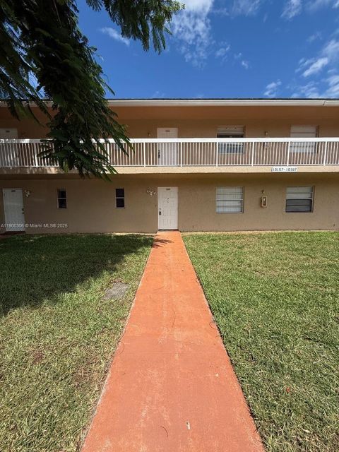 10173 Twin Lakes Dr 23-D Coral Springs FL 33071