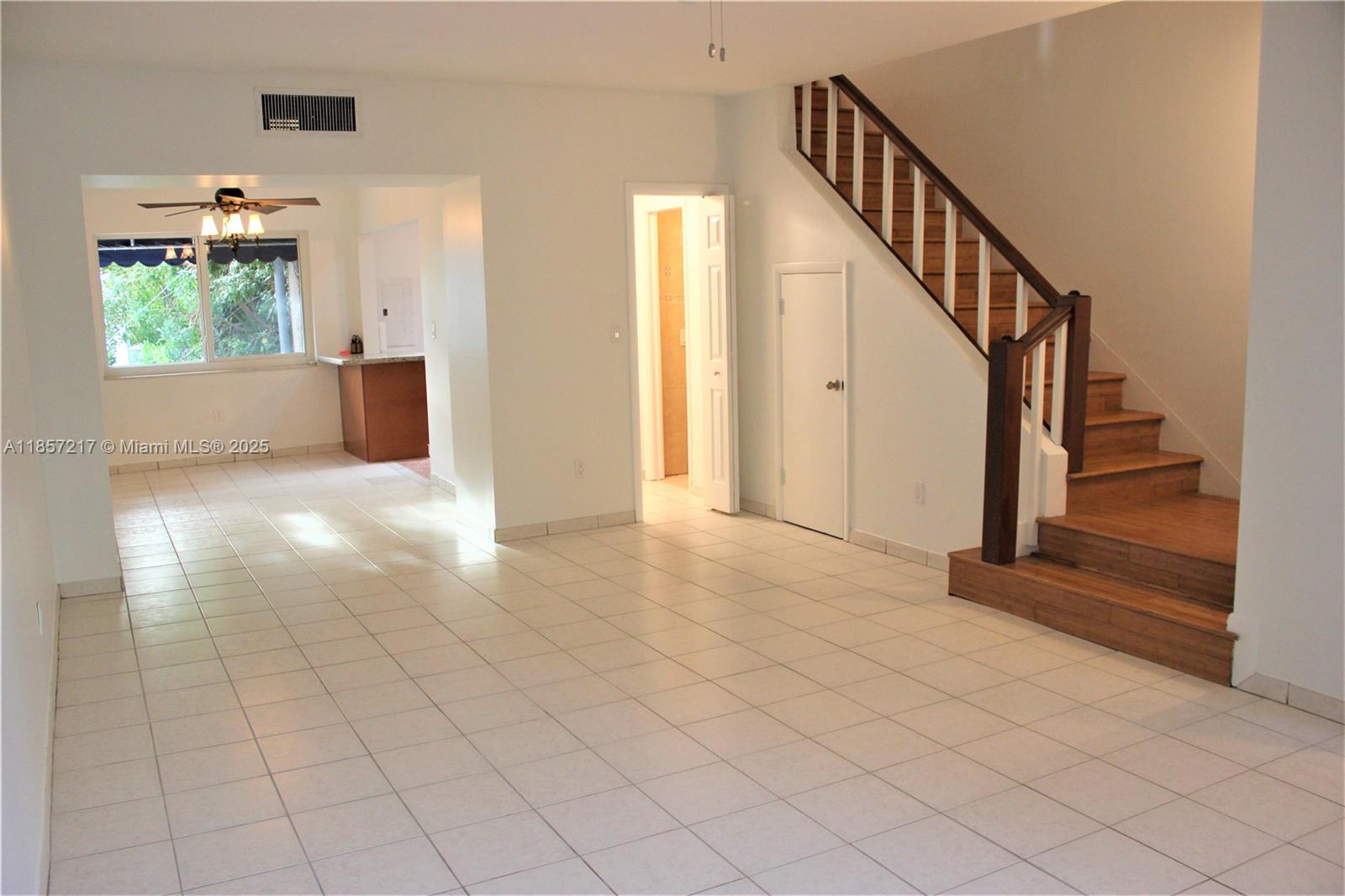 SURFSIDE VILLAS CONDO - Residential Lease