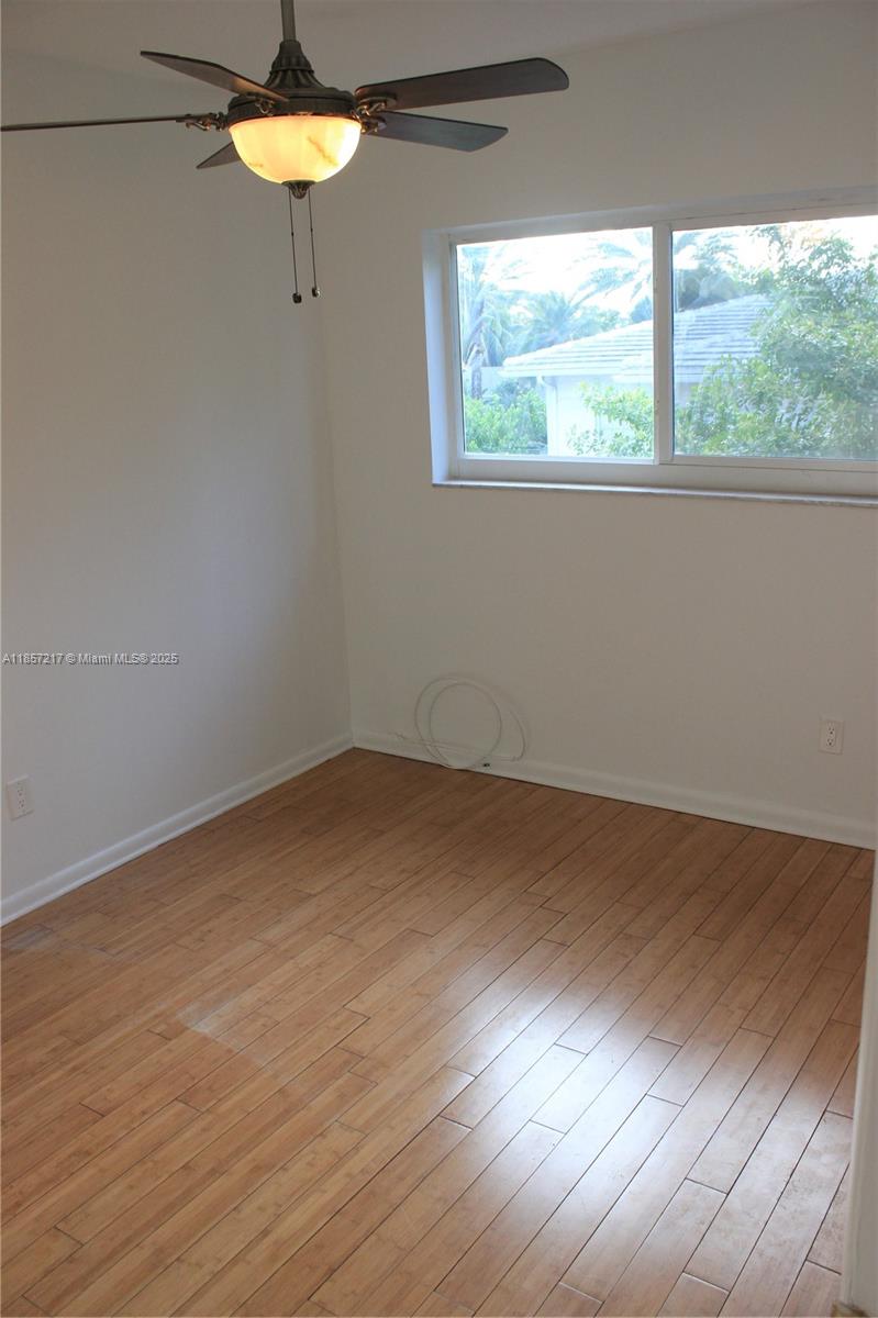SURFSIDE VILLAS CONDO - Residential Lease