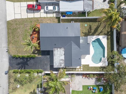 Photo of 6610 Cody St, Hollywood, FL 33024 (MLS # A11983833)