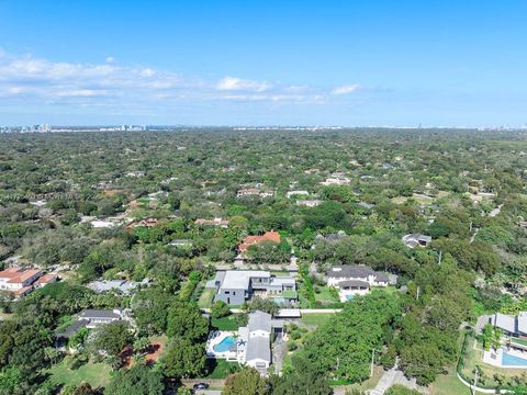 A home in Pinecrest