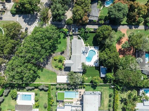 A home in Pinecrest