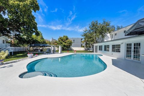 A home in Pinecrest