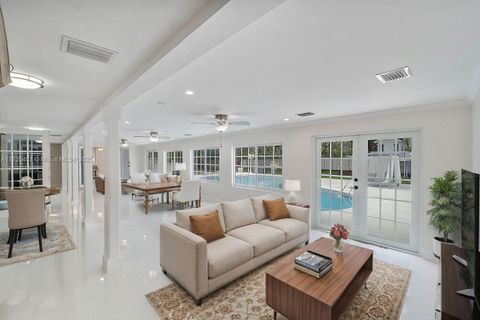 A home in Pinecrest