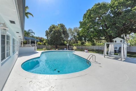 A home in Pinecrest