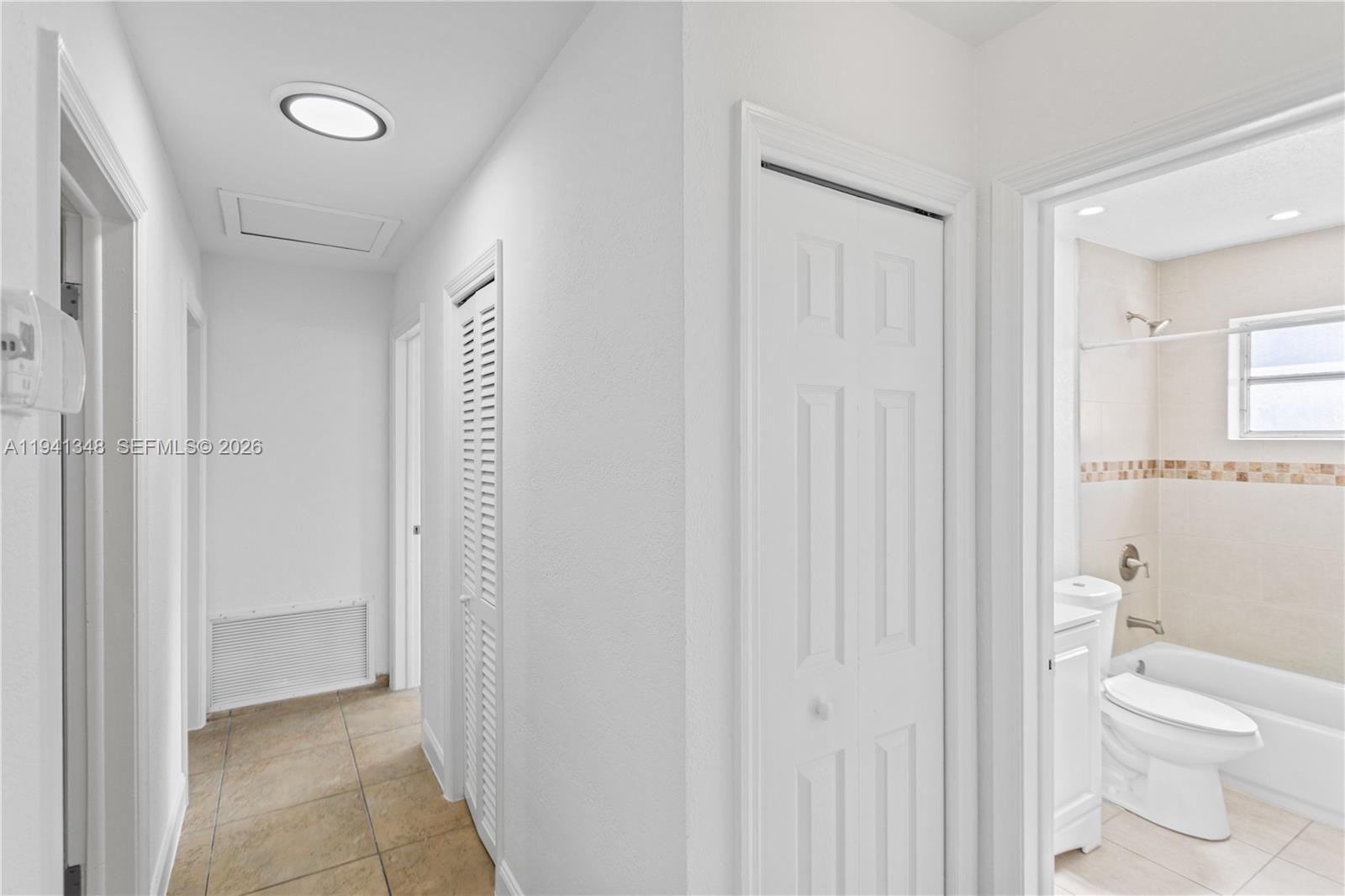 ORANGEBROOK GOLF ESTATES - Residential Lease